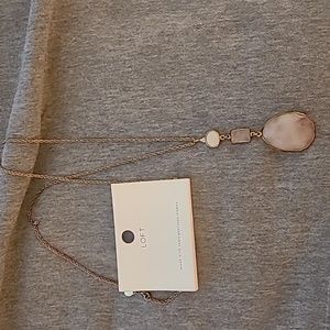 Pink precious stone and gold necklace